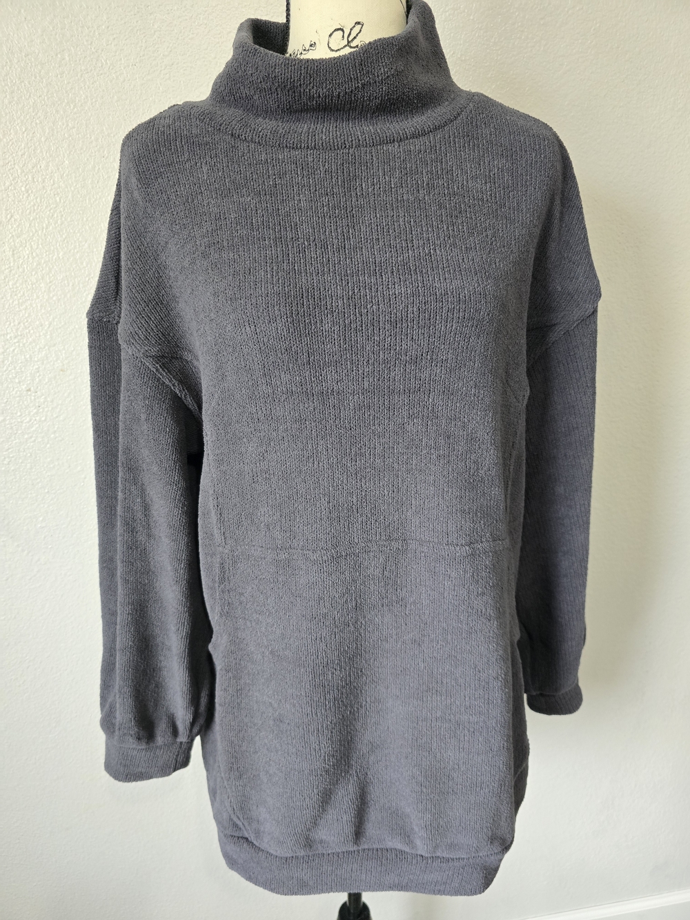 FP Beach Mock Neck Kangaroo Pocket Oversized Sweater Small